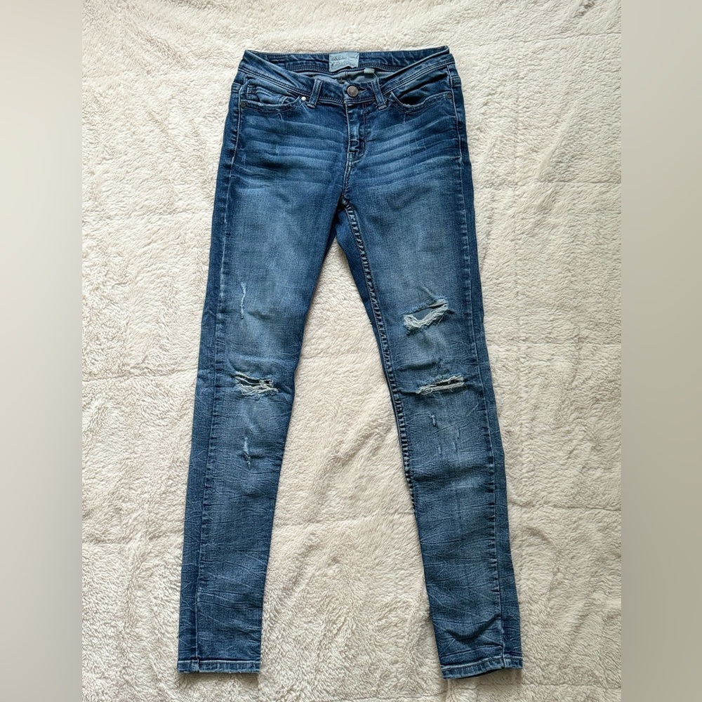 Buckle Jeans